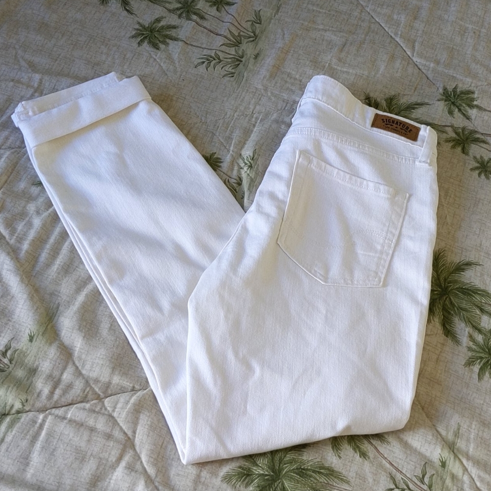 Levi Strauss Signature Mid Rise Slim Cuffed Jeans